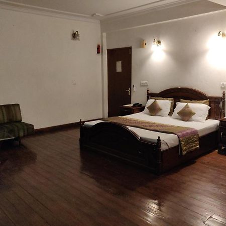 Hotel Blossom Shimla Eksteriør billede