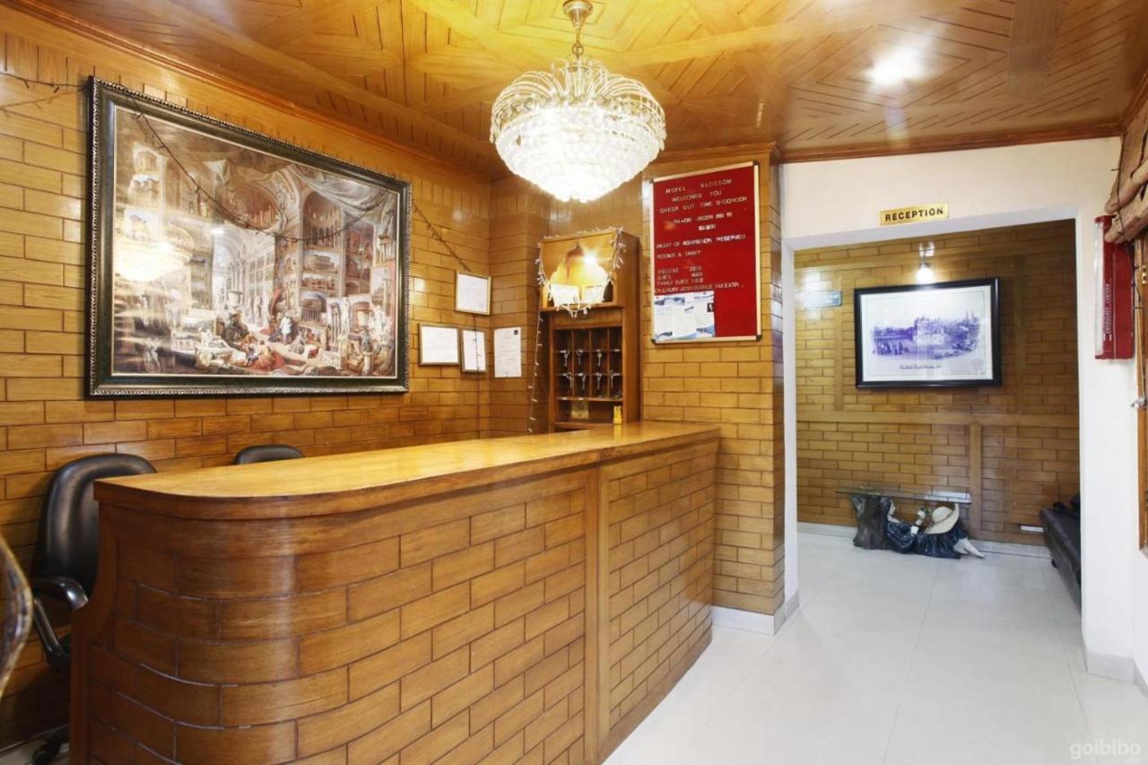 Hotel Blossom Shimla Eksteriør billede