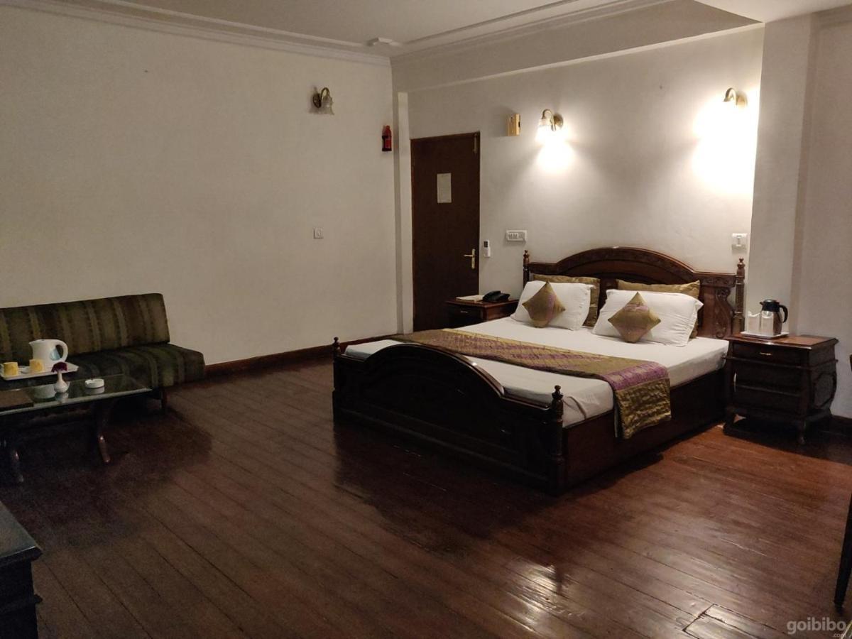 Hotel Blossom Shimla Eksteriør billede