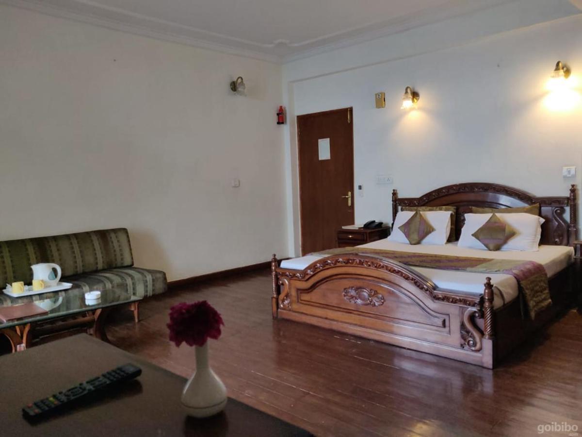 Hotel Blossom Shimla Eksteriør billede