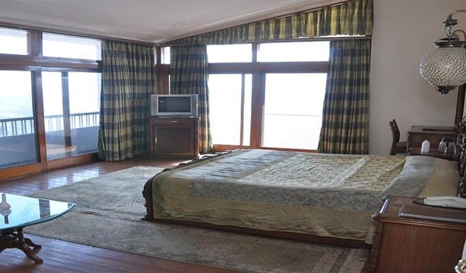 Hotel Blossom Shimla Eksteriør billede